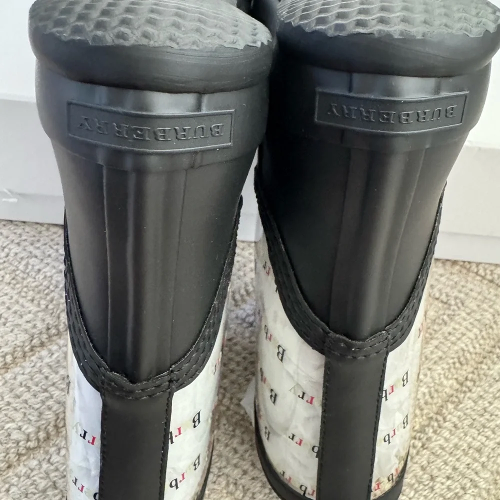 Burberry Frosty Logo Print Transparent Kids Boots